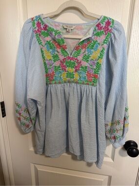 Tru Luxe Jeans Floral Embroidered Seersucker Top XL